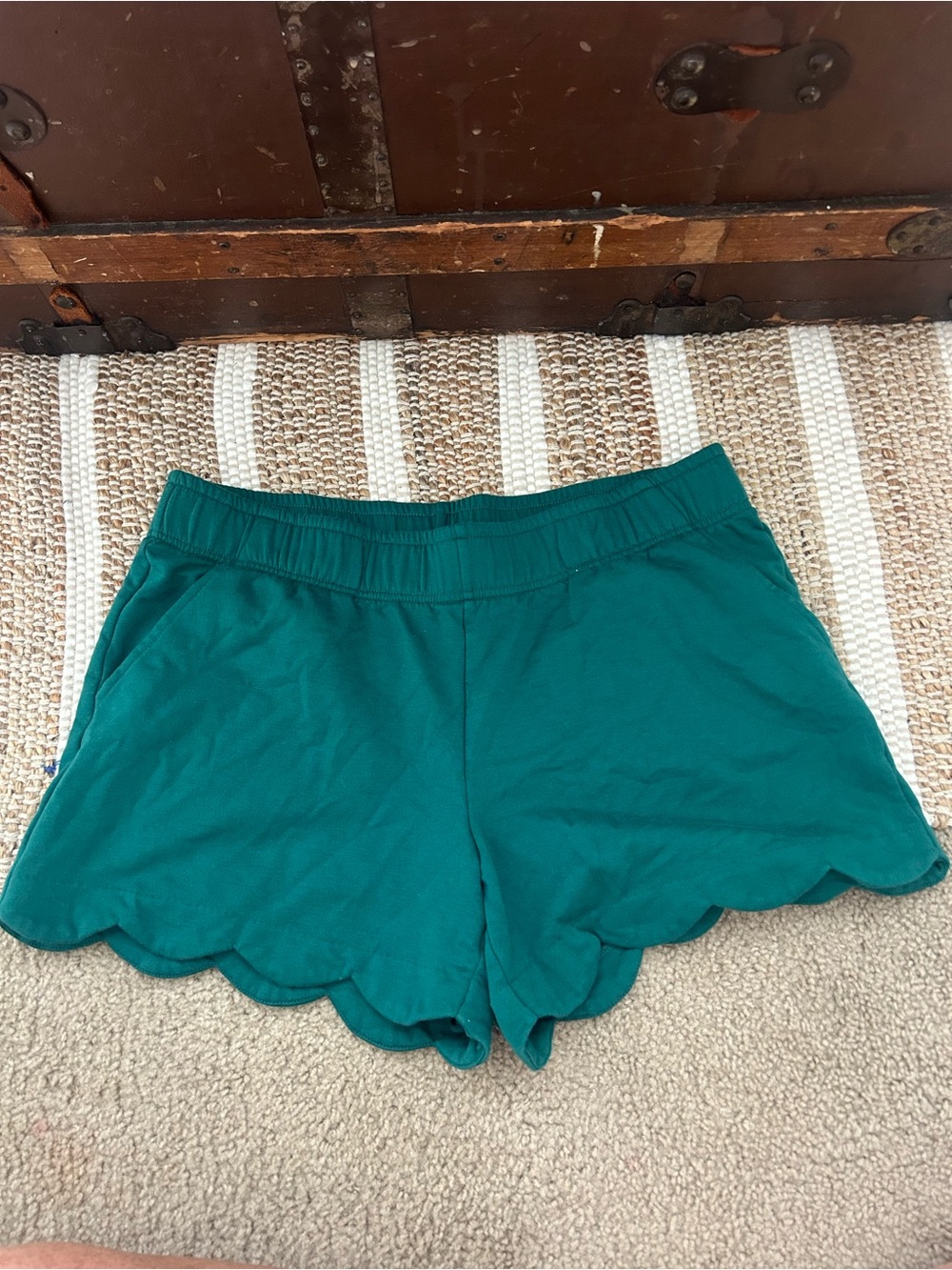 Lilly Pulitzer Teal Scallop Hem Shorts